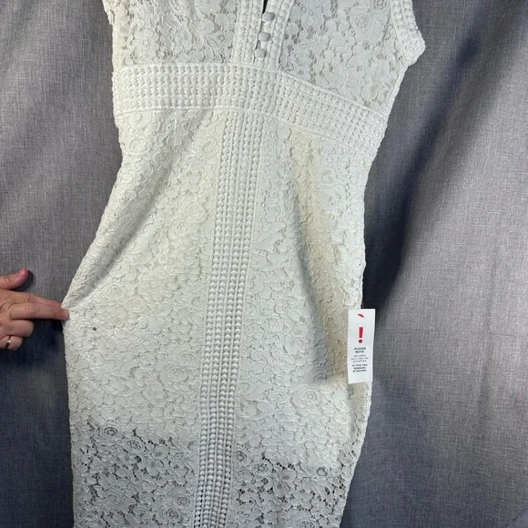 Halter Lace Front Slit Dress In White Size 6. NWT - Picture 8 of 13